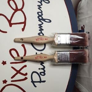 Dixie Belle FLAT MEDIUM Brush